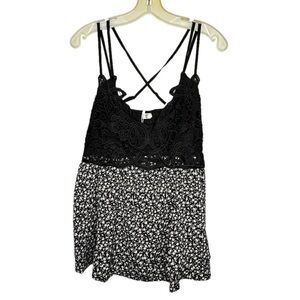 Feager Black Top nwt